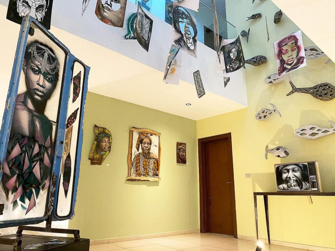 hotel-maison-rouge-cotonou-benin-exposition-art